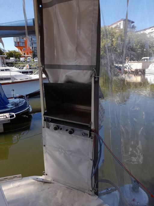 Bateau Penichette Atypique Hotel Nantes Luaran gambar